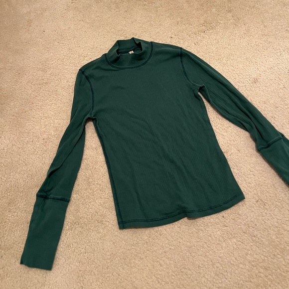 Free people green turtleneck - Picture 1 of 4